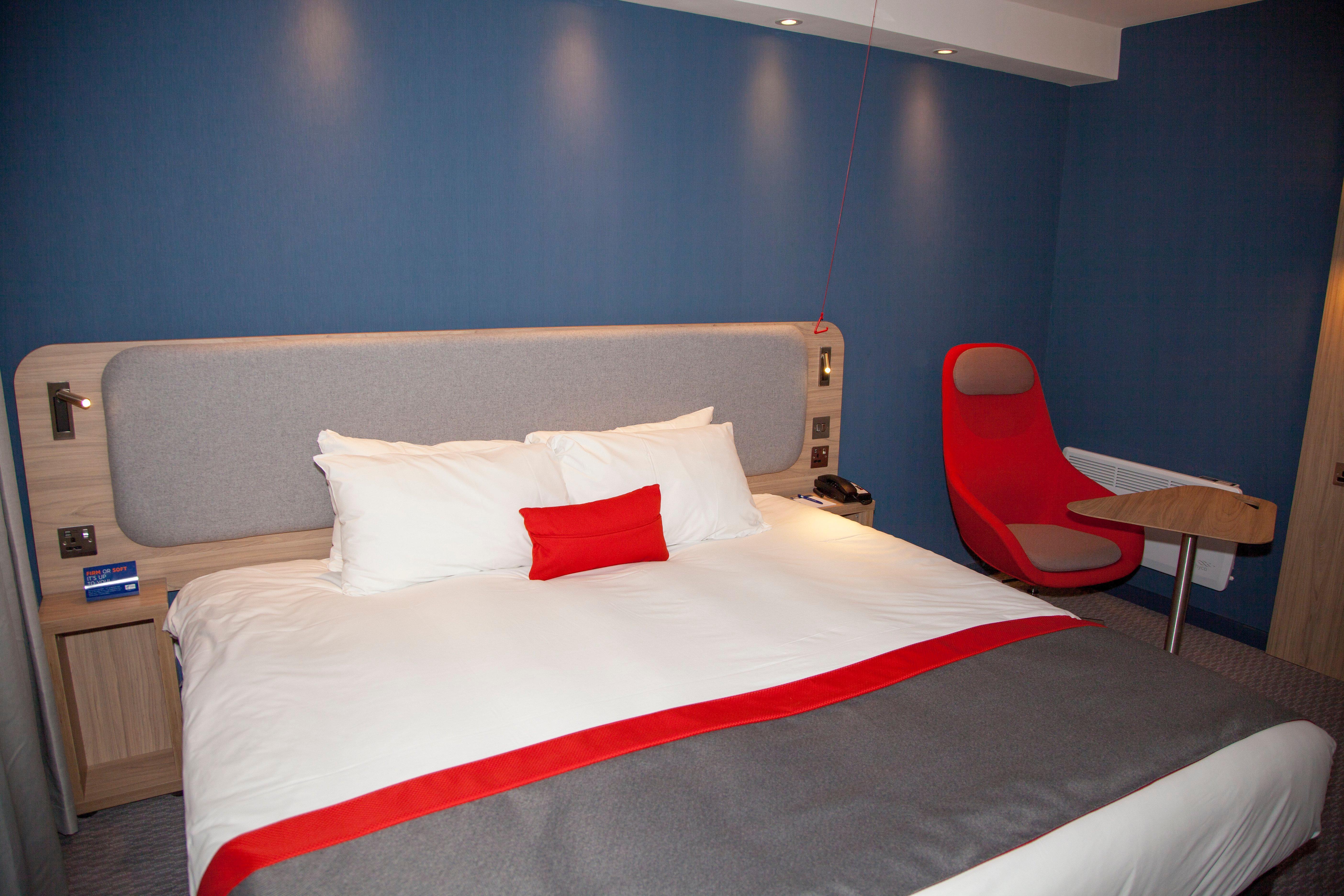 Holiday Inn Express Cardiff Bay By Ihg מראה חיצוני תמונה