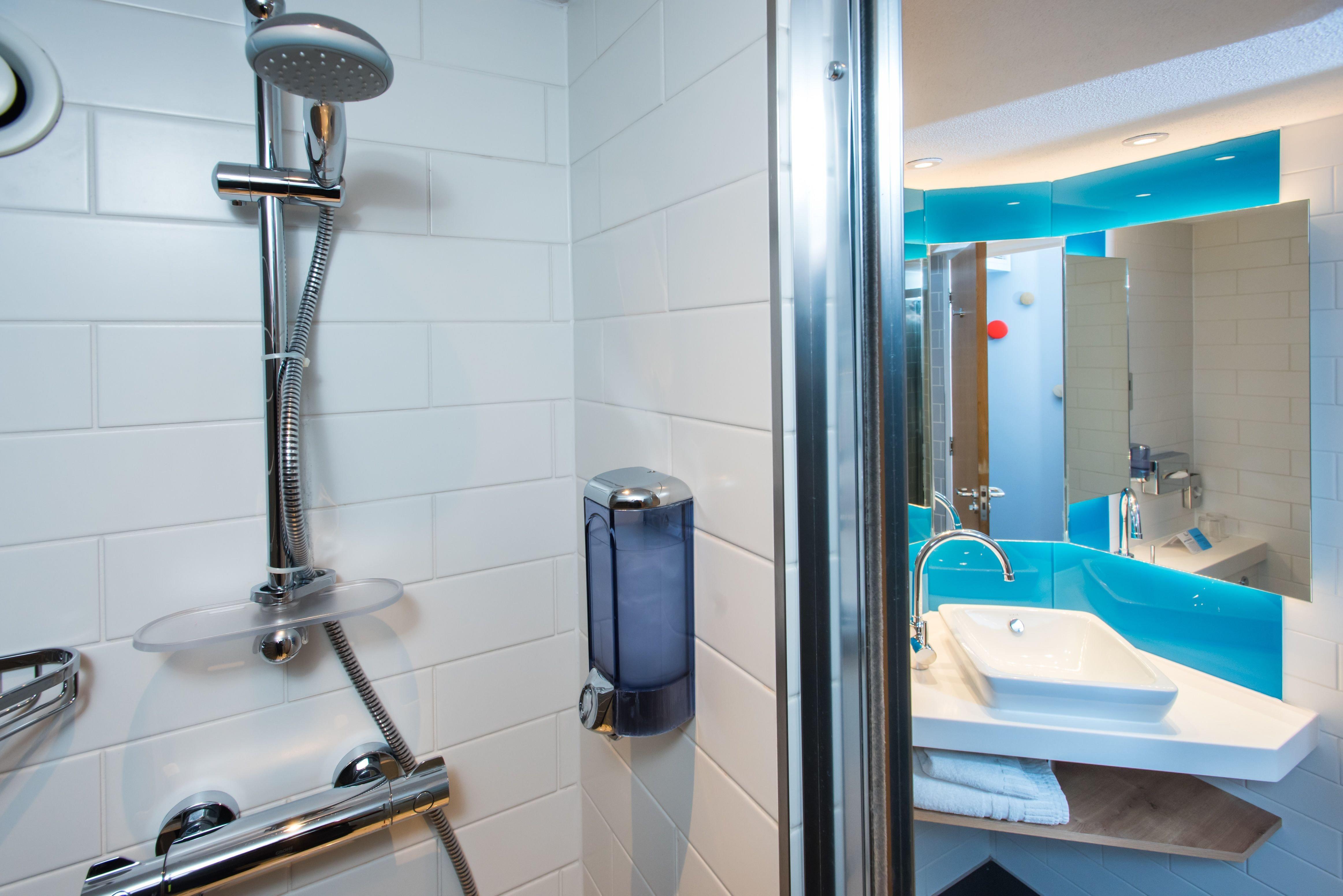 Holiday Inn Express Cardiff Bay By Ihg מראה חיצוני תמונה