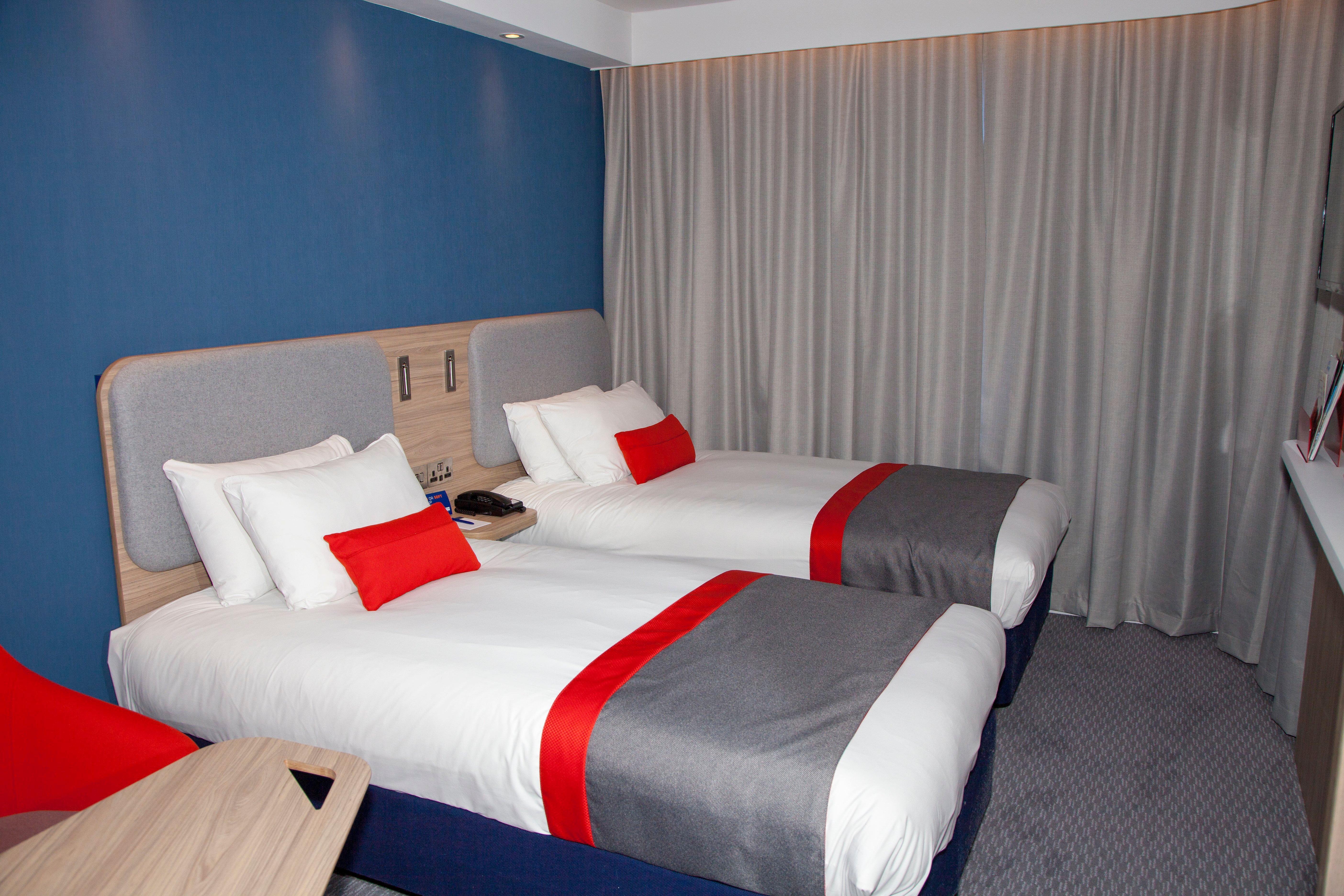 Holiday Inn Express Cardiff Bay By Ihg מראה חיצוני תמונה