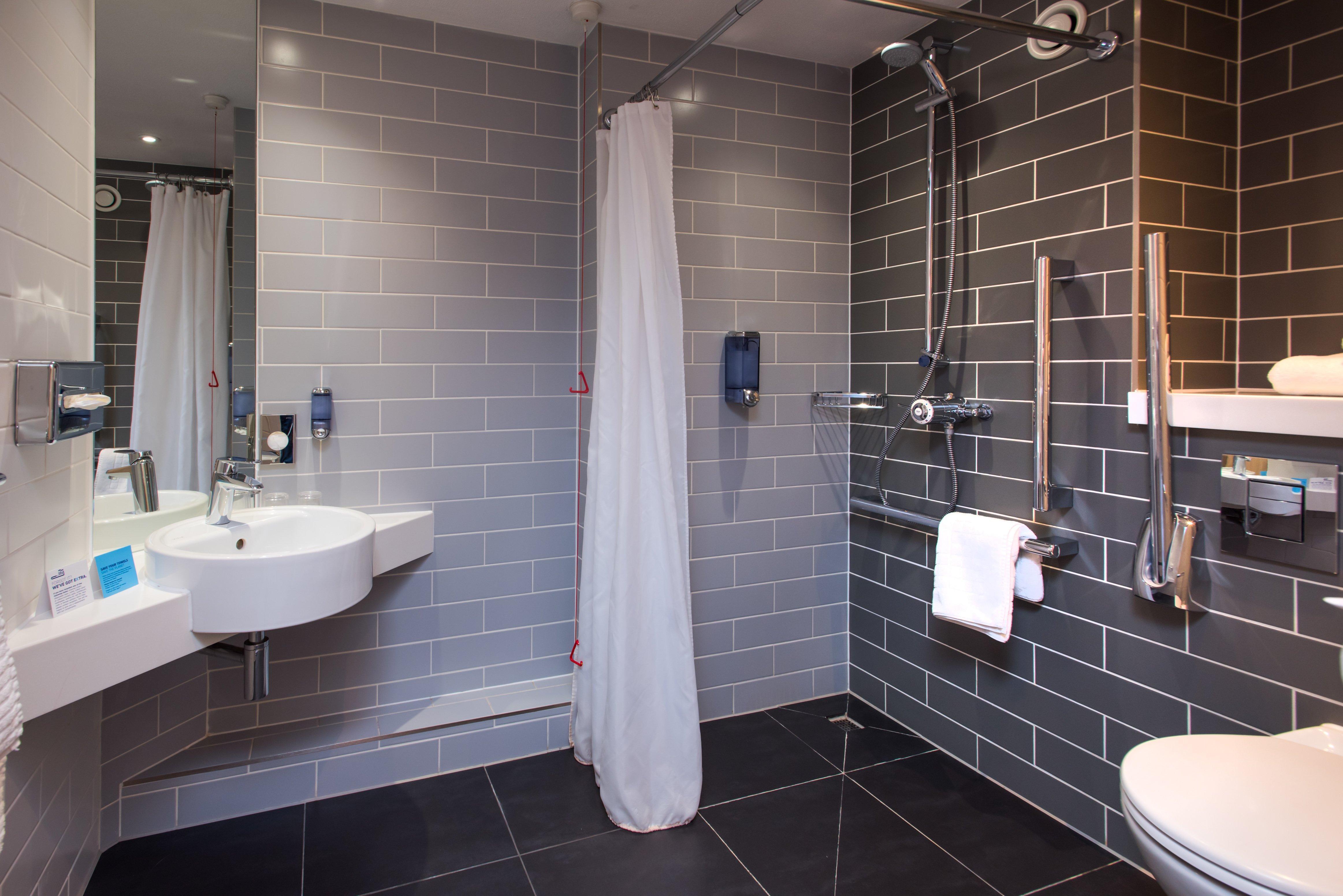 Holiday Inn Express Cardiff Bay By Ihg מראה חיצוני תמונה
