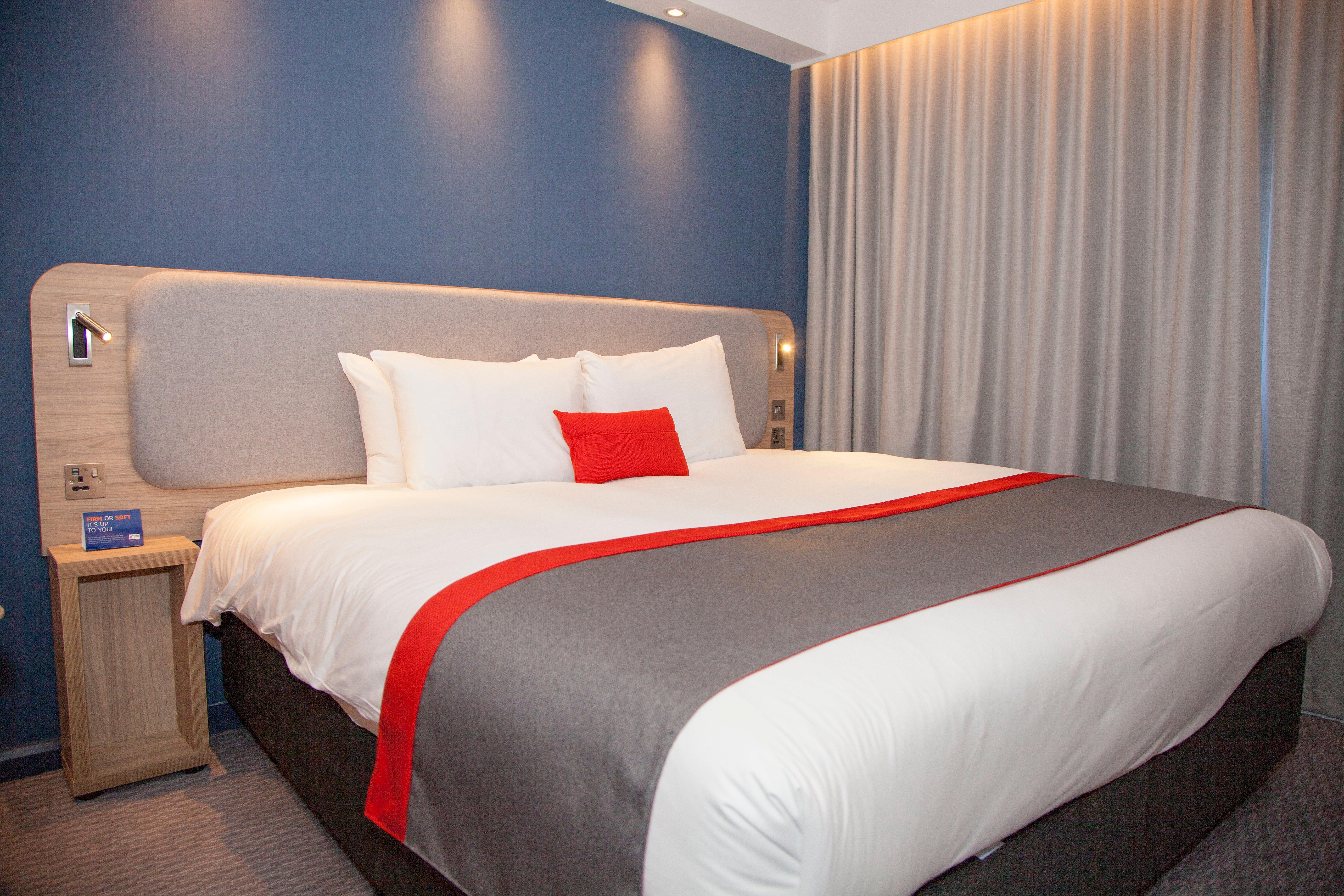 Holiday Inn Express Cardiff Bay By Ihg מראה חיצוני תמונה