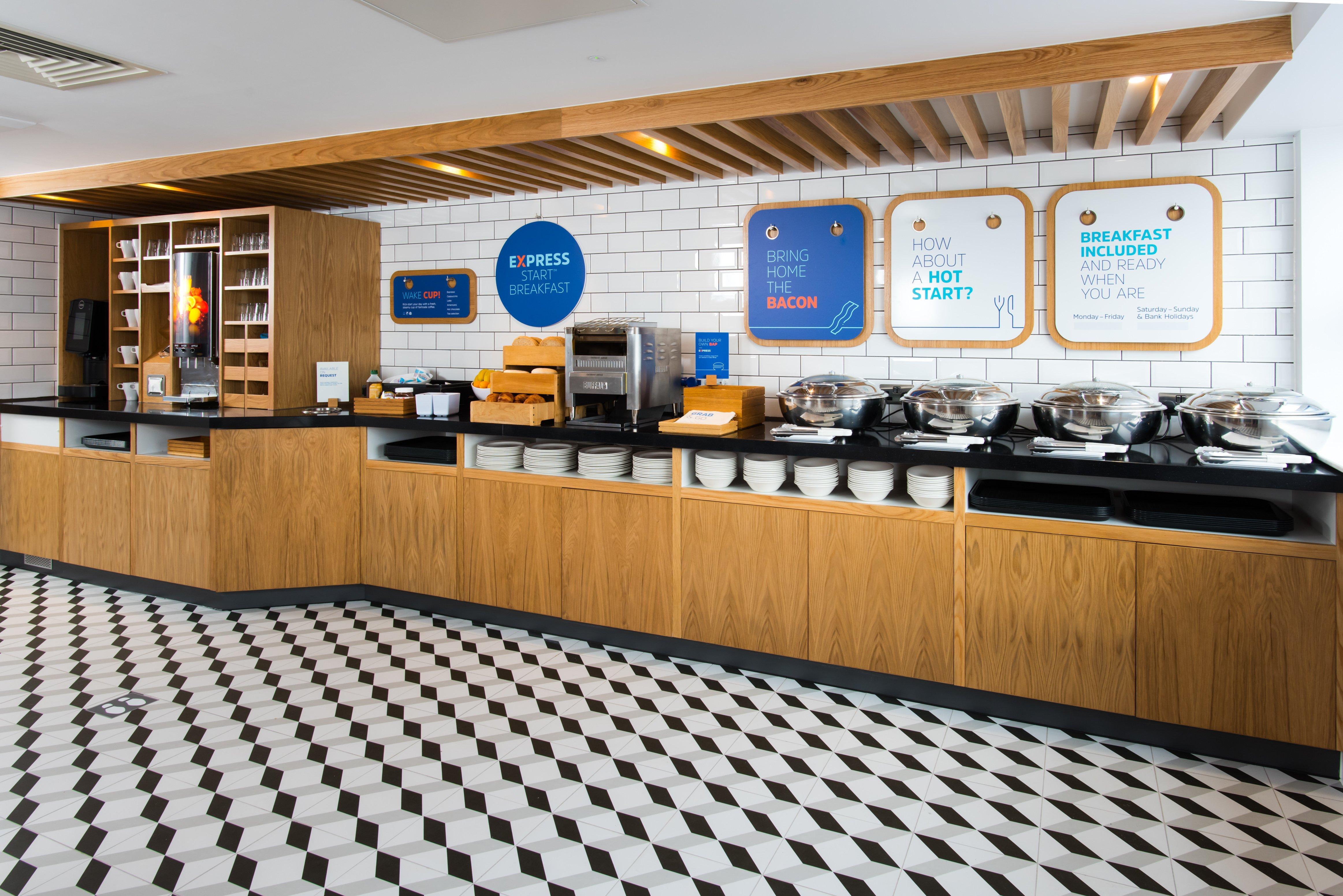 Holiday Inn Express Cardiff Bay By Ihg מראה חיצוני תמונה
