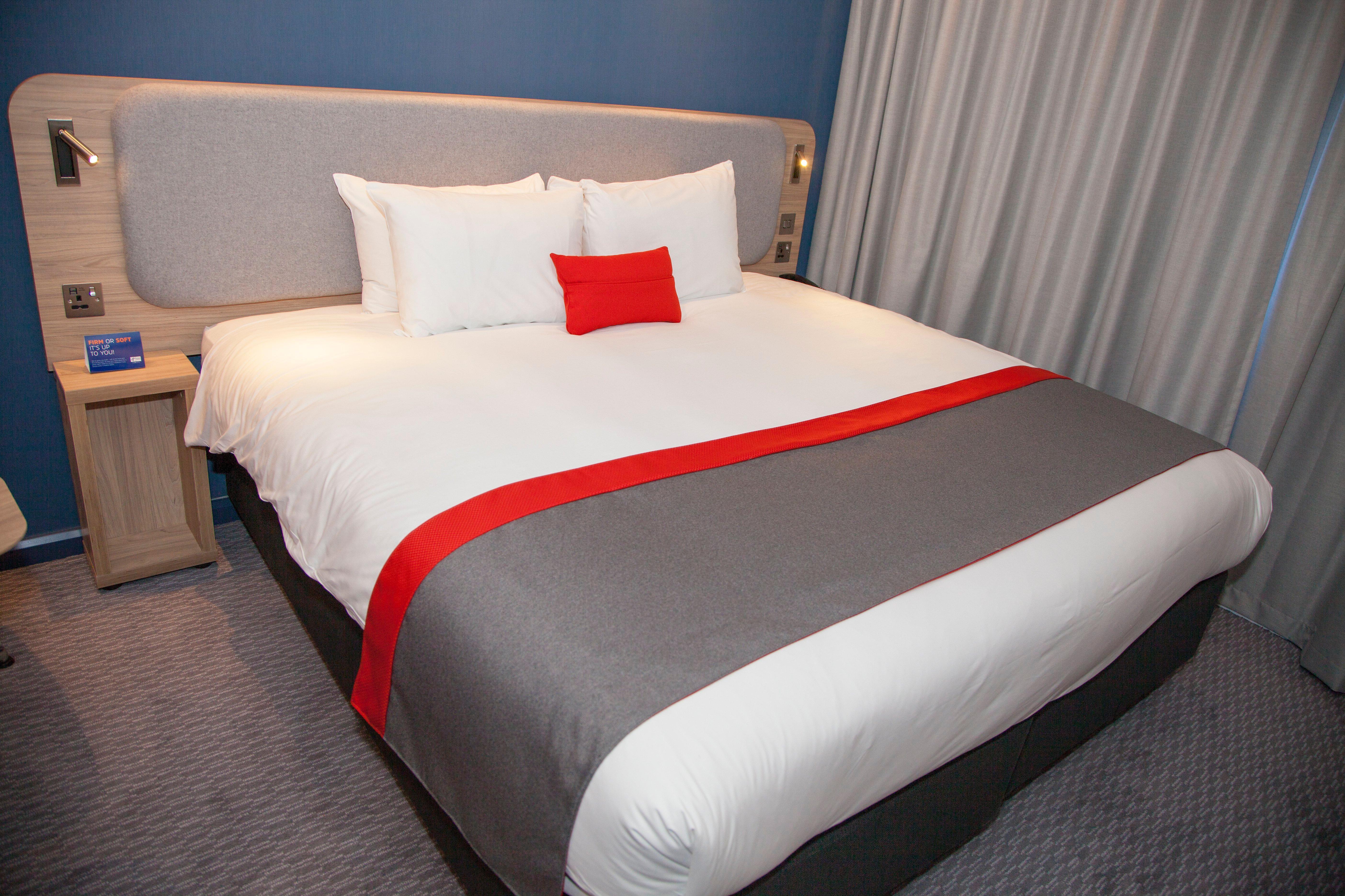 Holiday Inn Express Cardiff Bay By Ihg מראה חיצוני תמונה