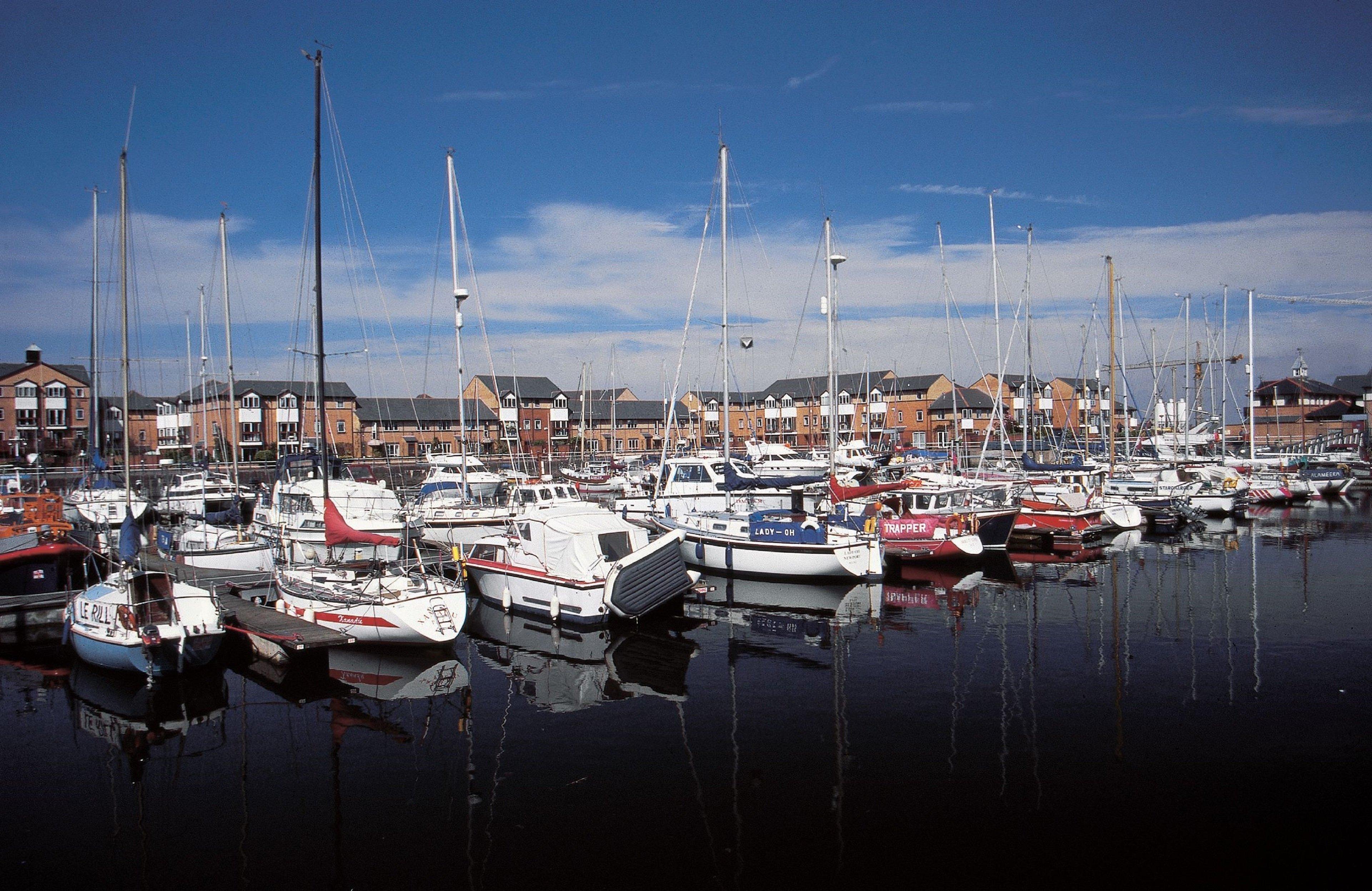 Holiday Inn Express Cardiff Bay By Ihg מראה חיצוני תמונה