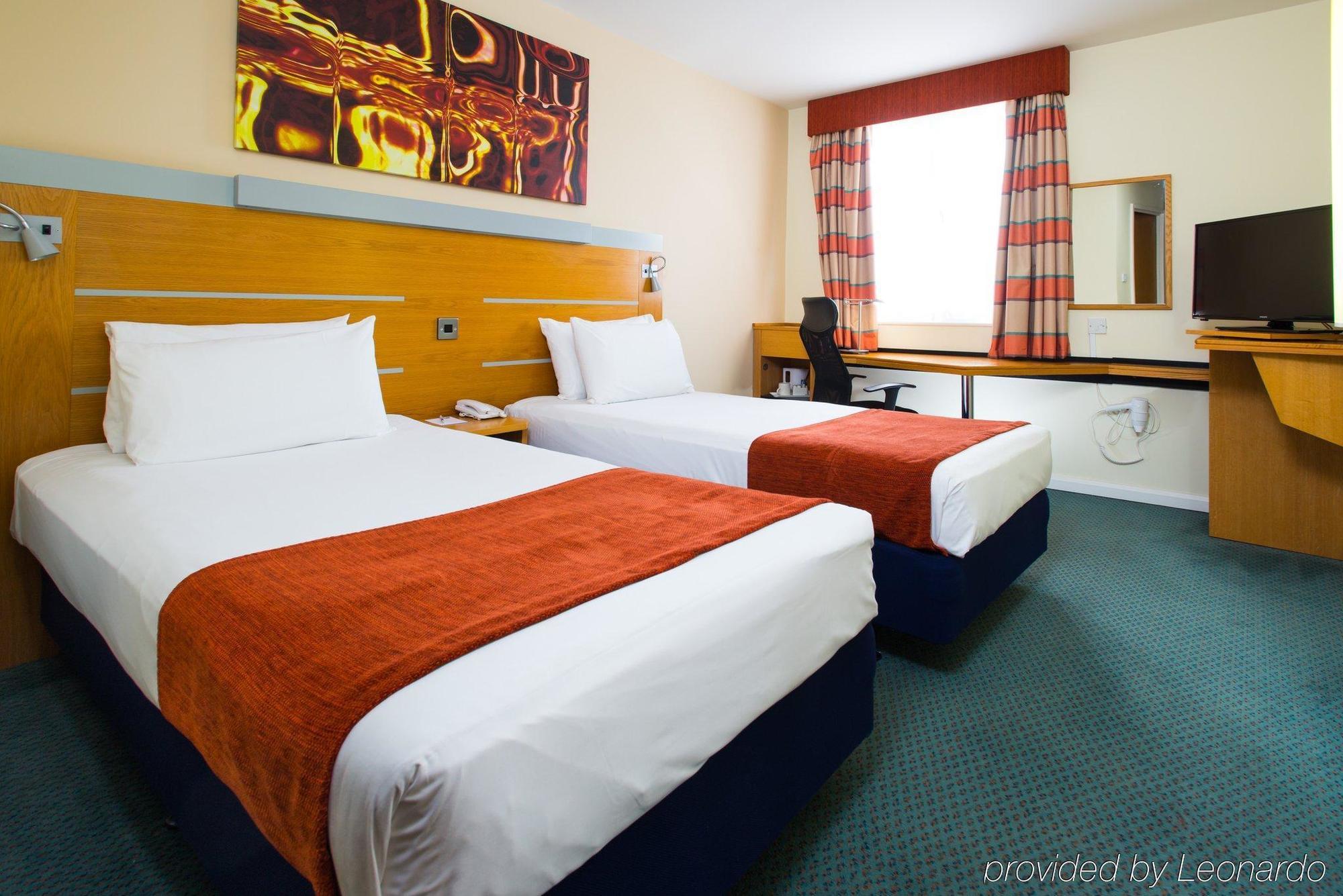 Holiday Inn Express Cardiff Bay By Ihg מראה חיצוני תמונה