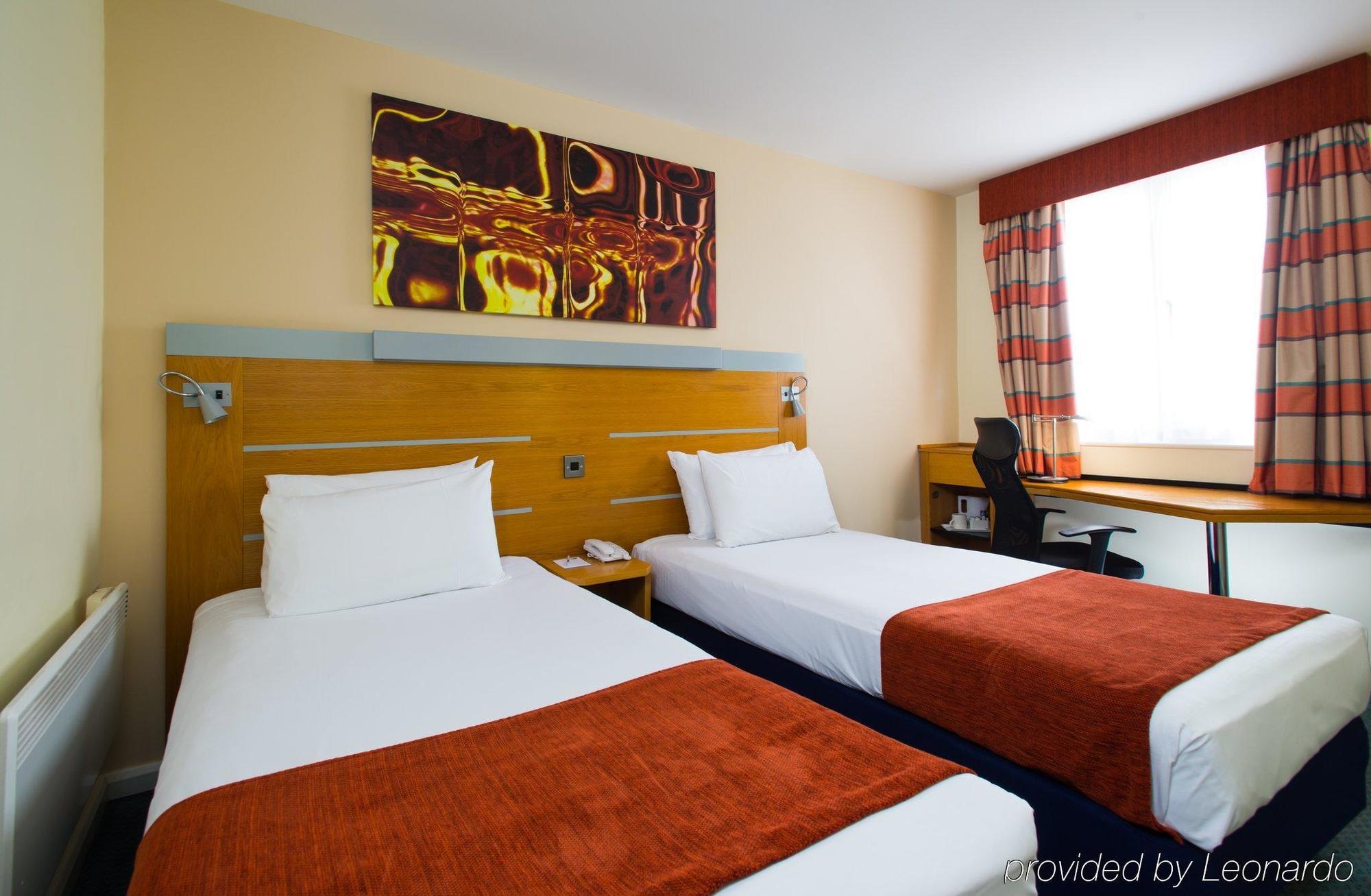 Holiday Inn Express Cardiff Bay By Ihg מראה חיצוני תמונה