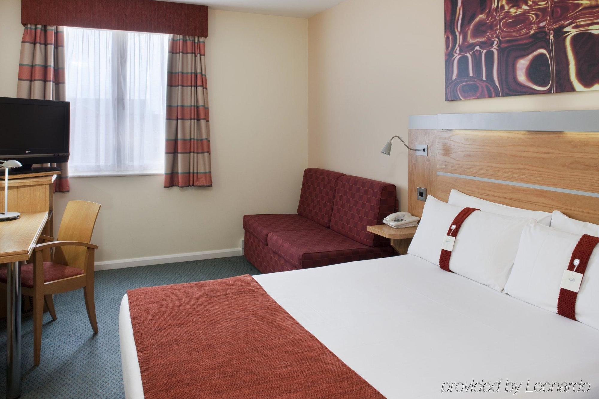 Holiday Inn Express Cardiff Bay By Ihg חדר תמונה