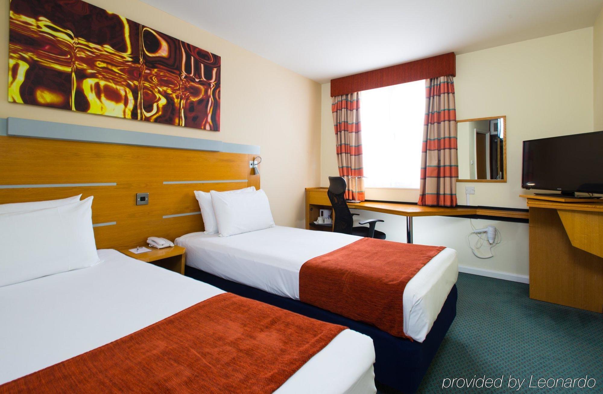 Holiday Inn Express Cardiff Bay By Ihg מראה חיצוני תמונה