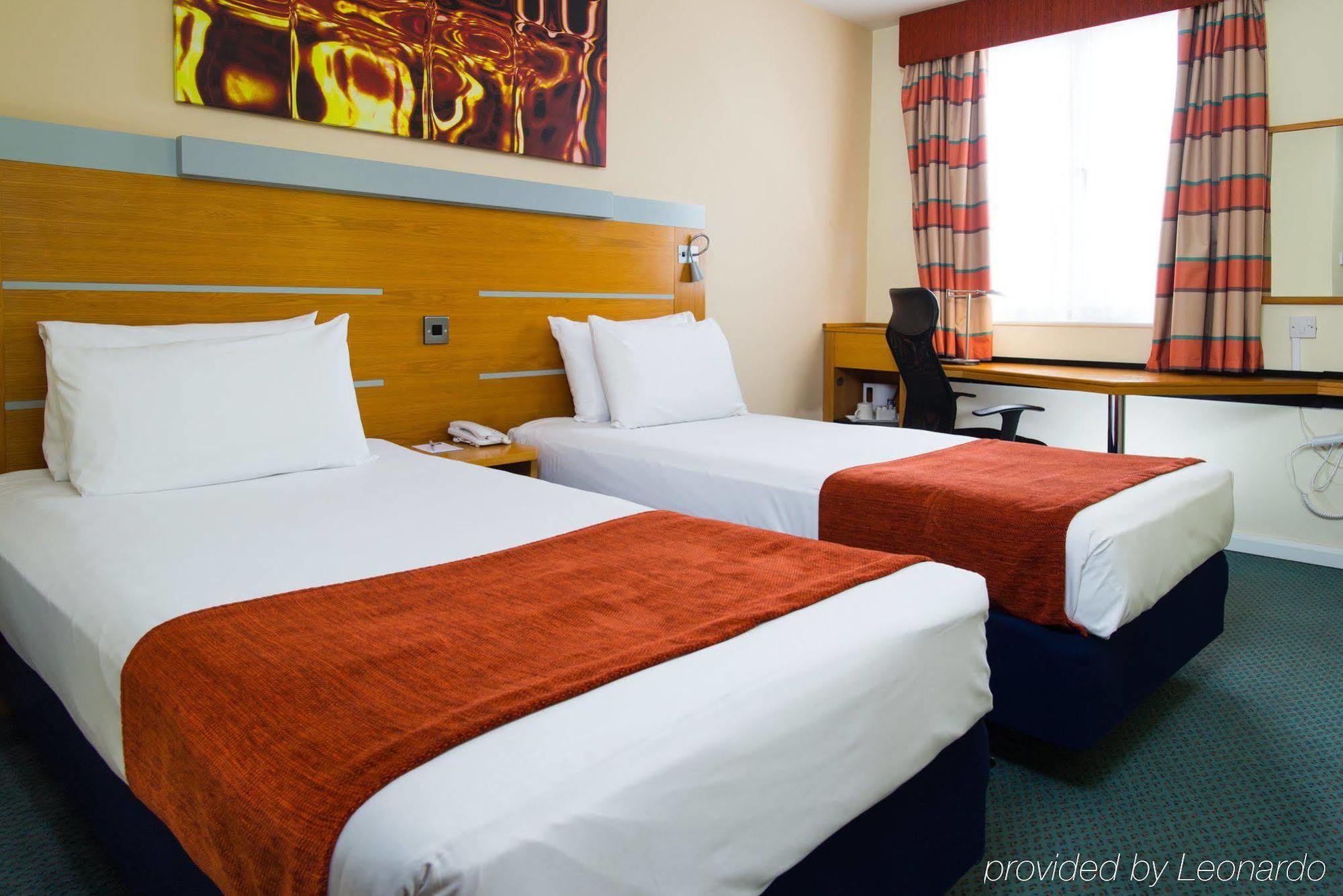 Holiday Inn Express Cardiff Bay By Ihg מראה חיצוני תמונה